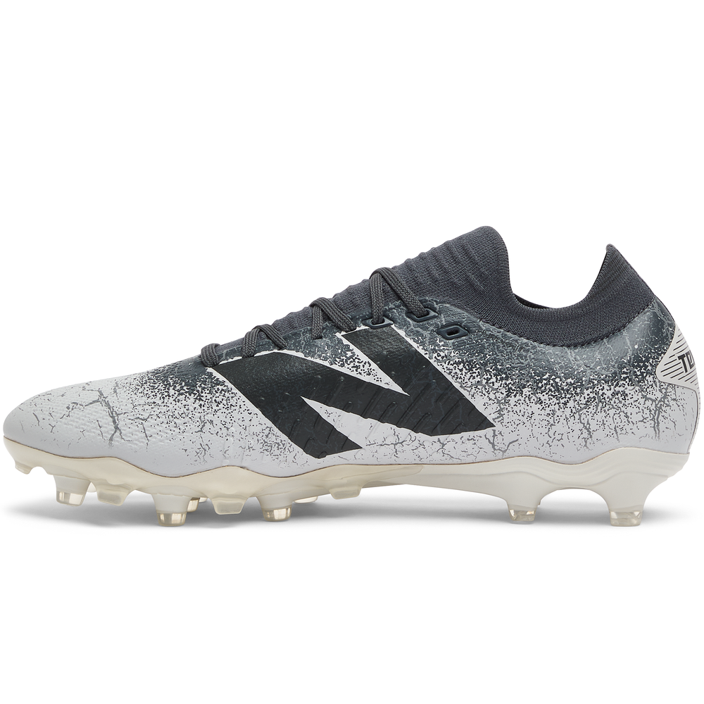 Futbalové topánky New Balance TEKELA PRO FG V4+ ST1FLG45 – sivé