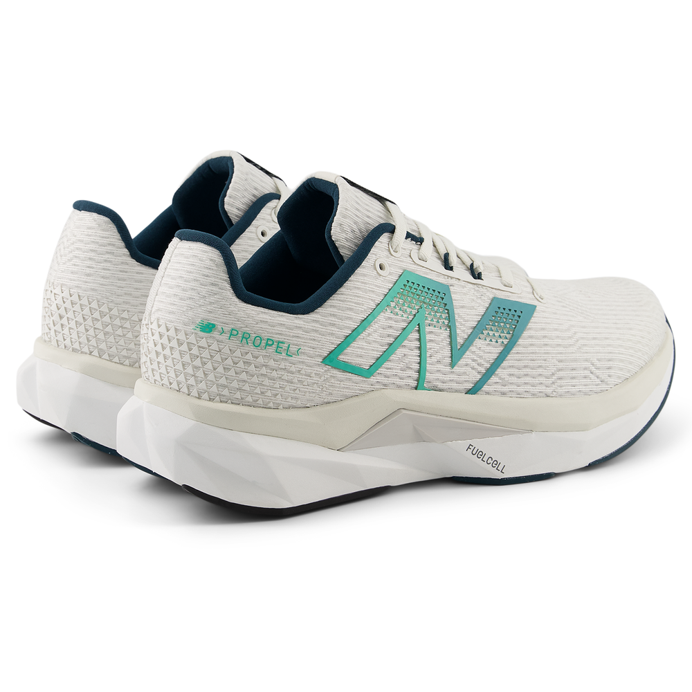 Pánske topánky New Balance FuelCell Propel v5 MFCPR1K4 – béžové