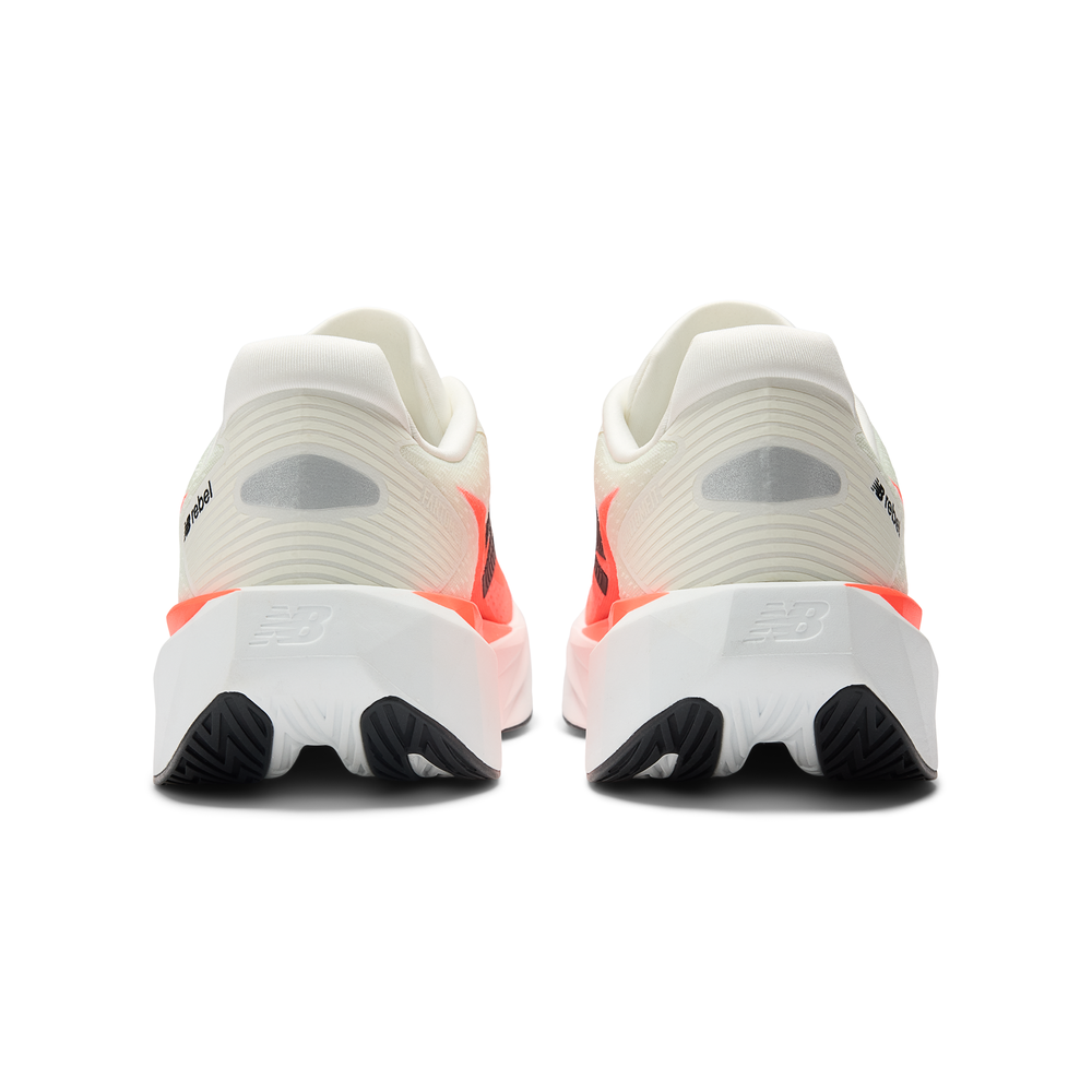 Pánske topánky New Balance FuelCell Rebel v5 MFCXLV5 – oranžová
