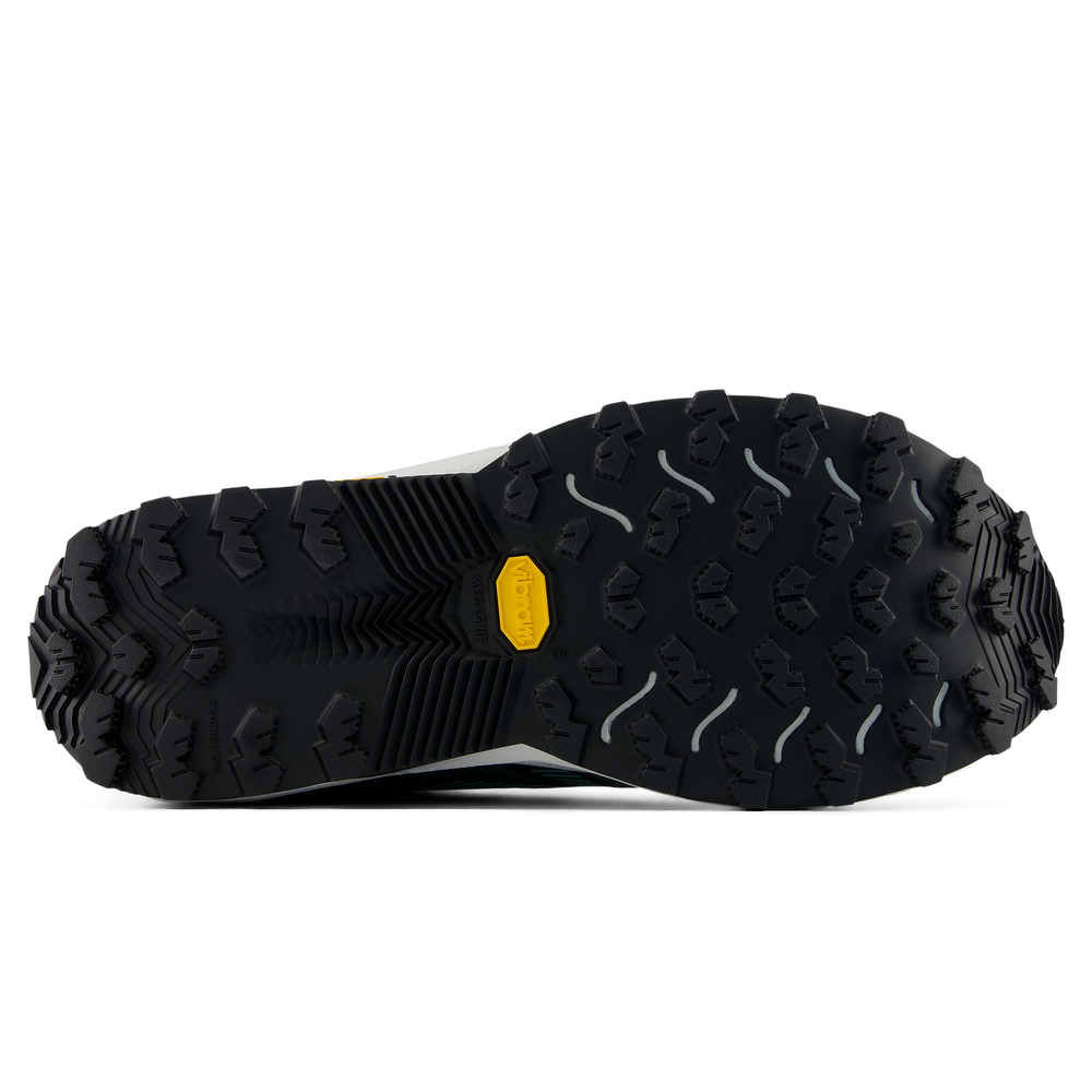 Pánske topánky New Balance FuelCell Rebel Trail MRBT8OH – zelené