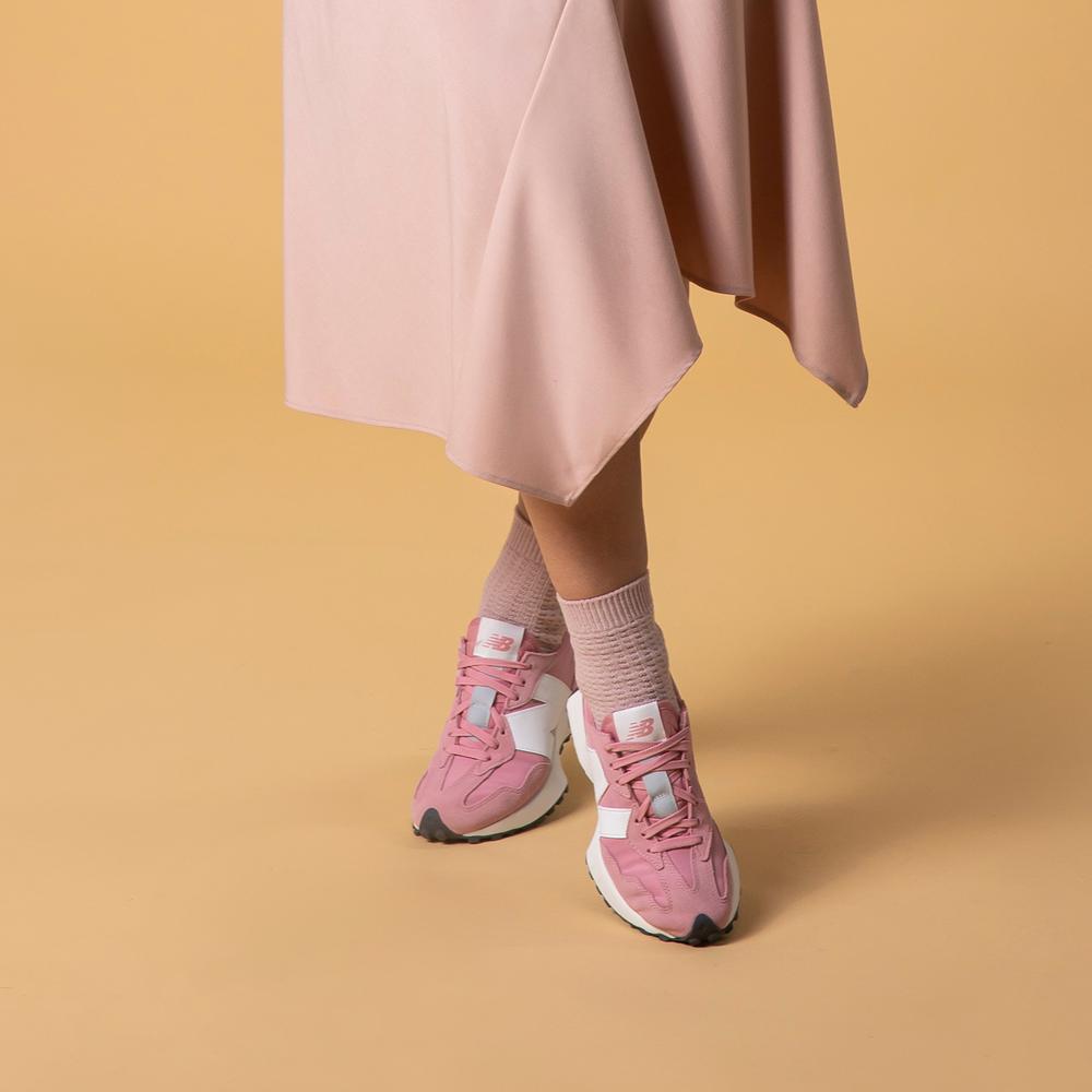 Dámske topánky New Balance U327ED – ružové
