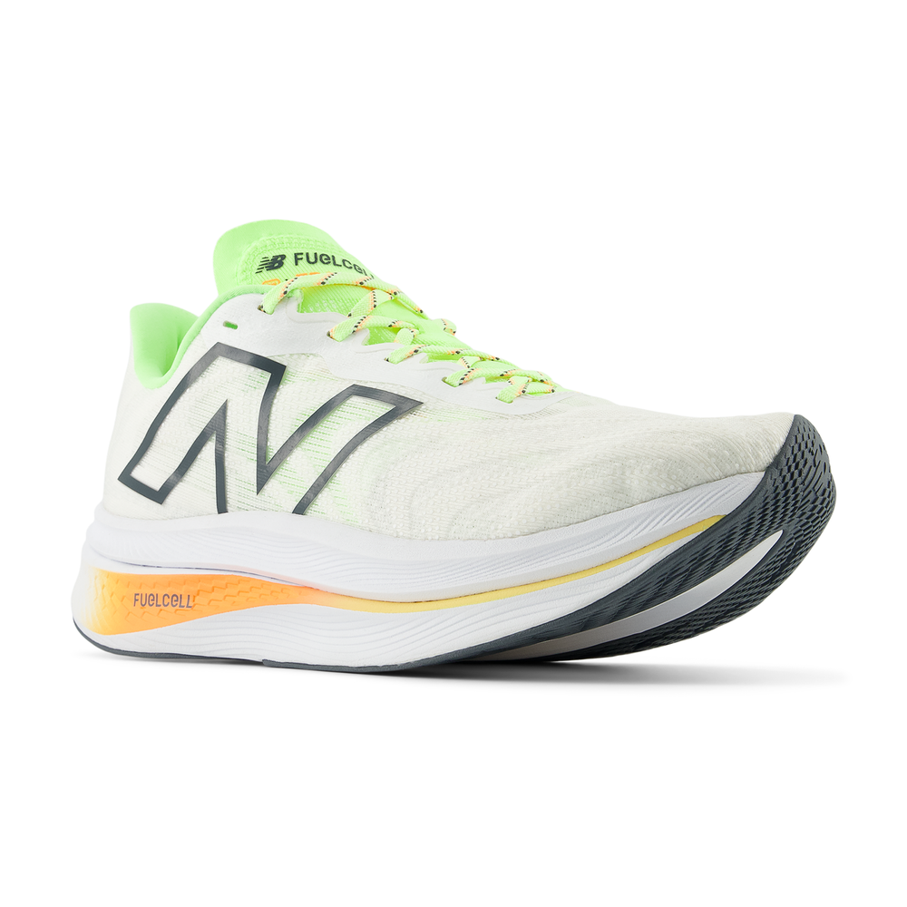 Dámske topánky New Balance FuelCell SuperComp Trainer WRCXCA3 – biele