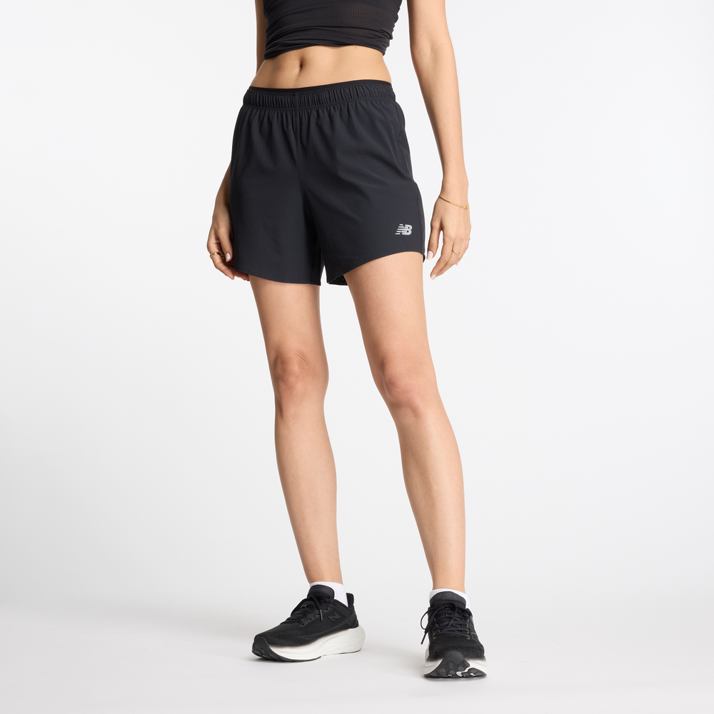 Dámske šortky New Balance WS41202BK – čierné