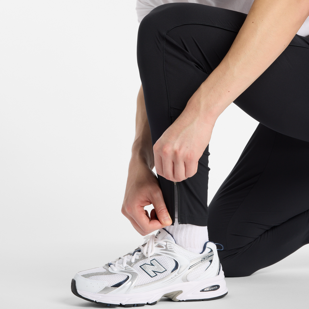 Pánske nohavice New Balance MP51904BK – čierne