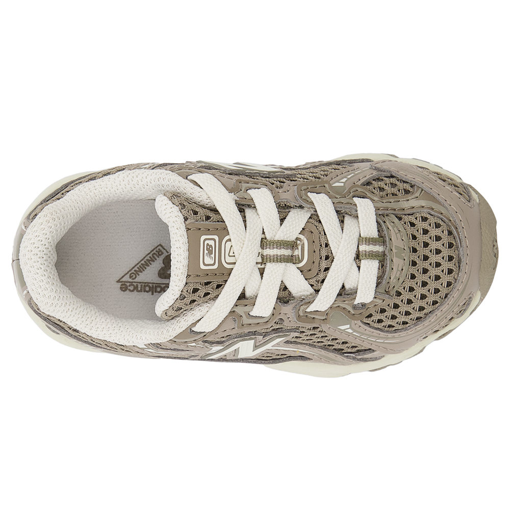 Detské topánky New Balance IZ740SA – hnedá