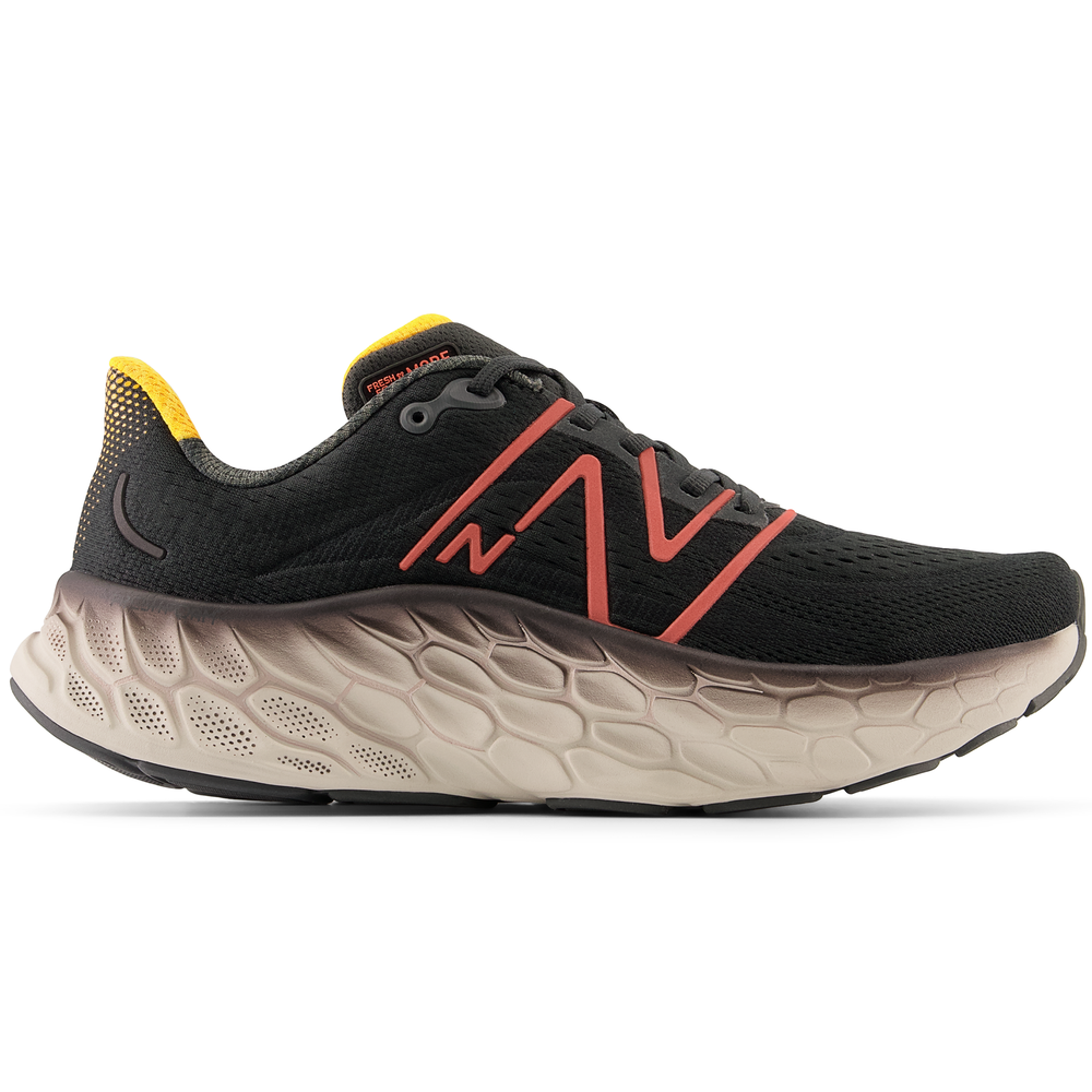 Pánske topánky New Balance Fresh Foam More v4 MMORCK4 – čierne