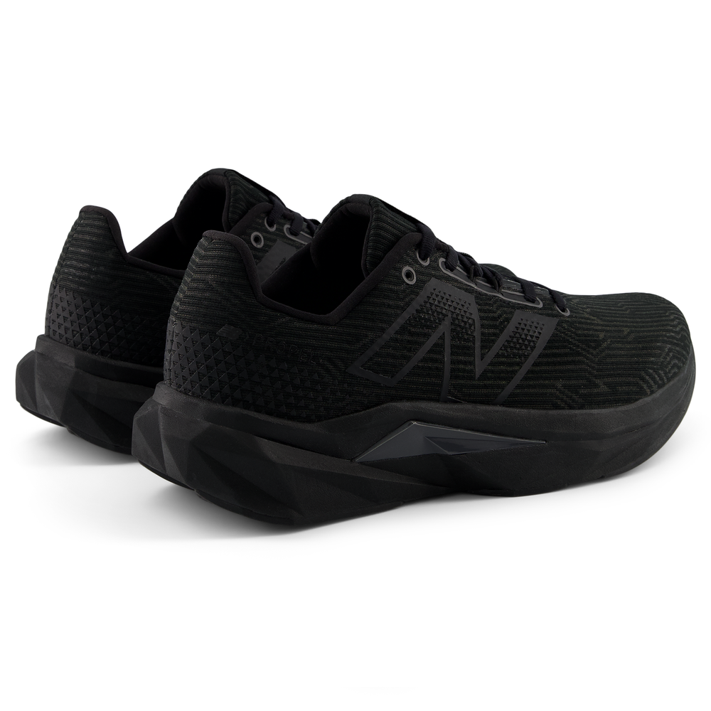 Pánske topánky New Balance FuelCell Propel v5 MFCPRLK5 – čierné