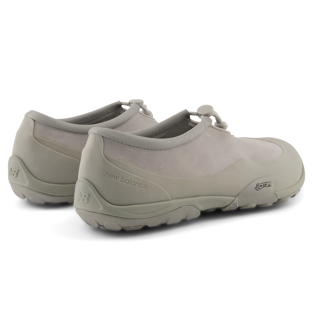 Unisex topánky New Balance Minimus MT10T8WQ – sivé