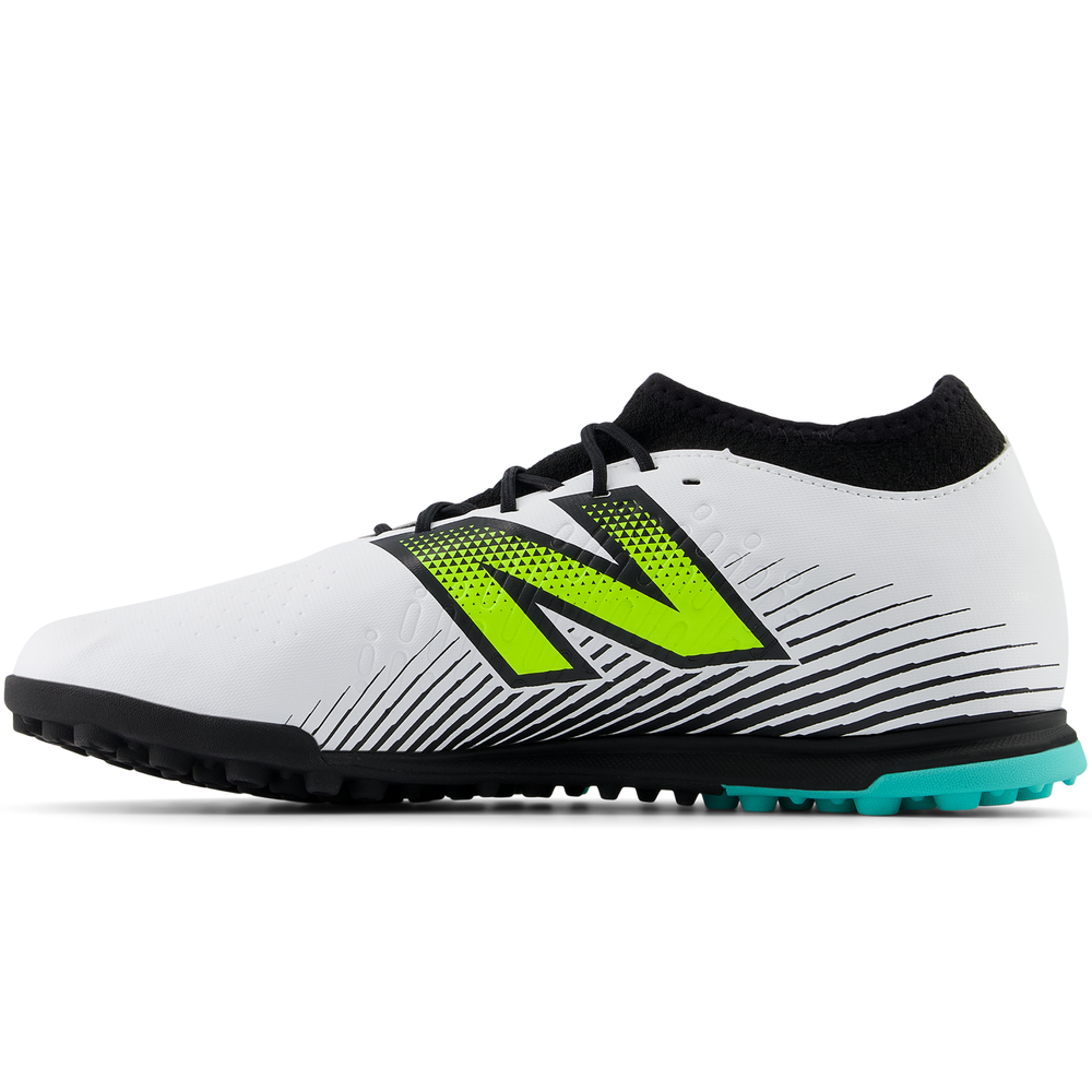 Pánske turfy New Balance TEKELA MAGIQUE TF V4+ ST3TH45 – biele