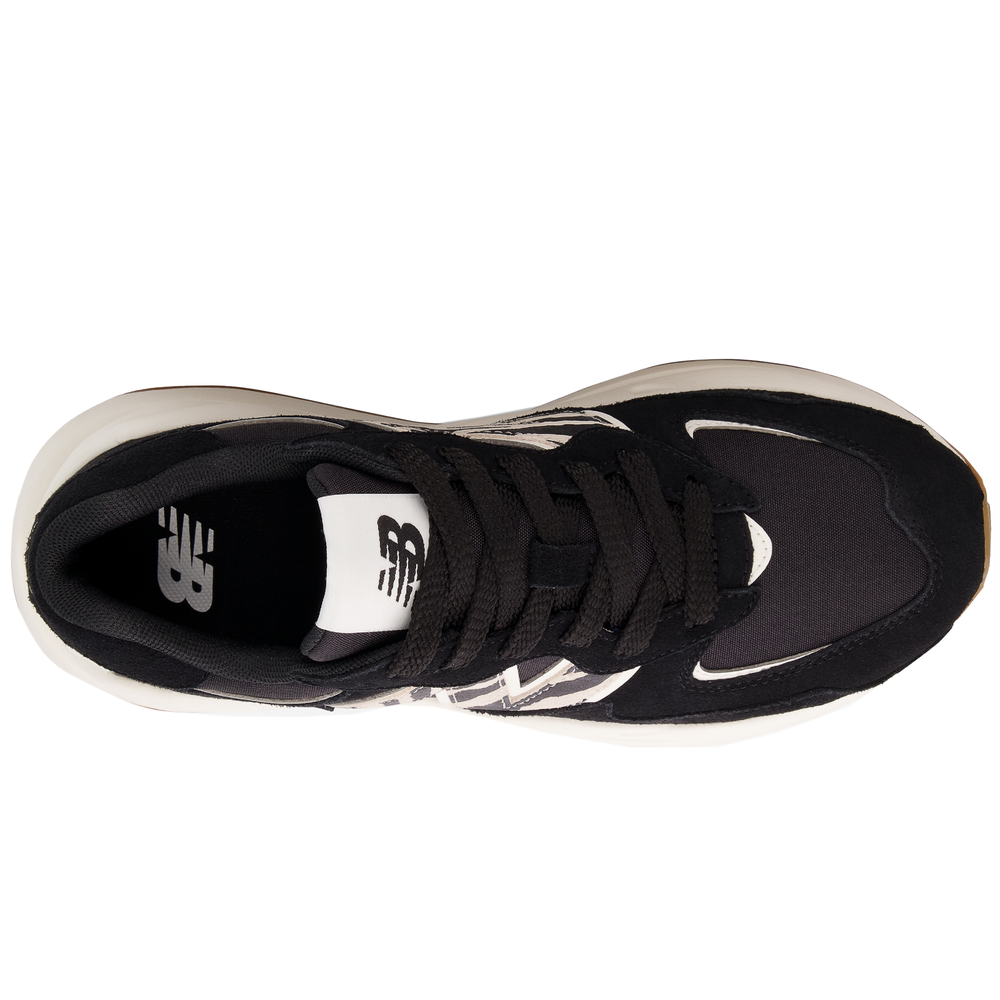 Dámske topánky New Balance W5740APA – čierne
