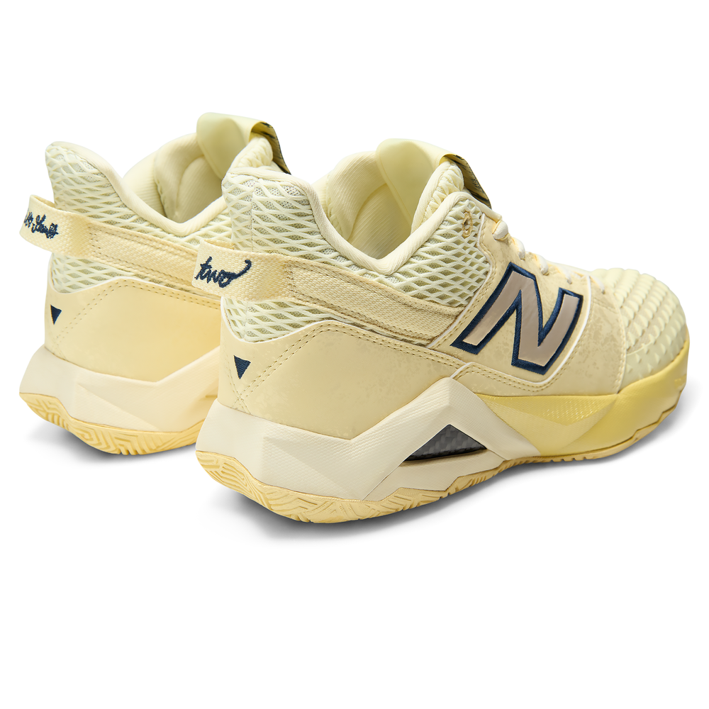 Dámske topánky New Balance Coco CG2 WHCOC4XL – béžové