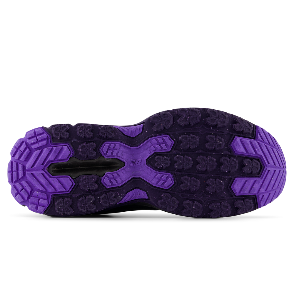 Dámske topánky New Balance 410 v9 W4105NY - čierné