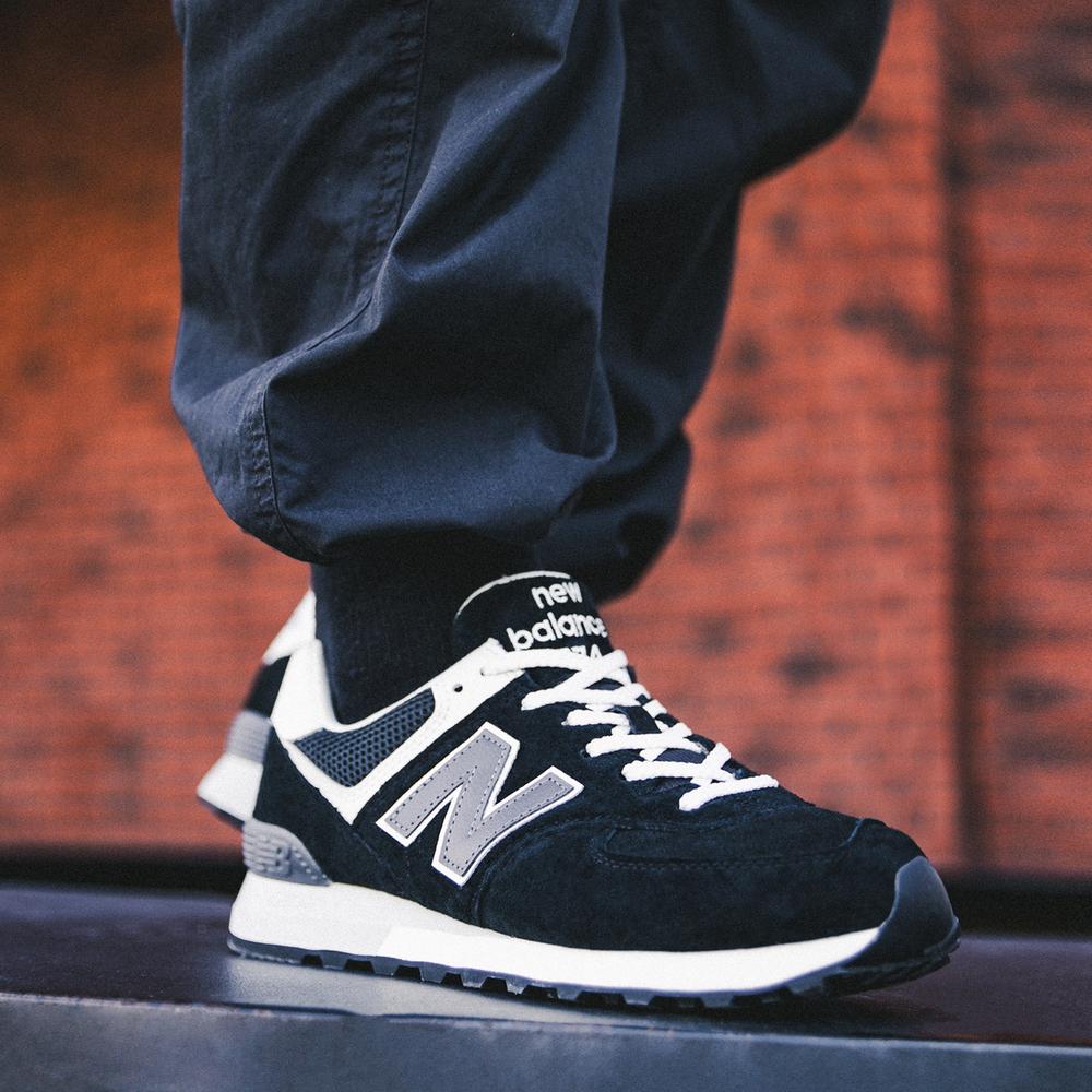 Pánske topánky New Balance U574BK2 – čierne