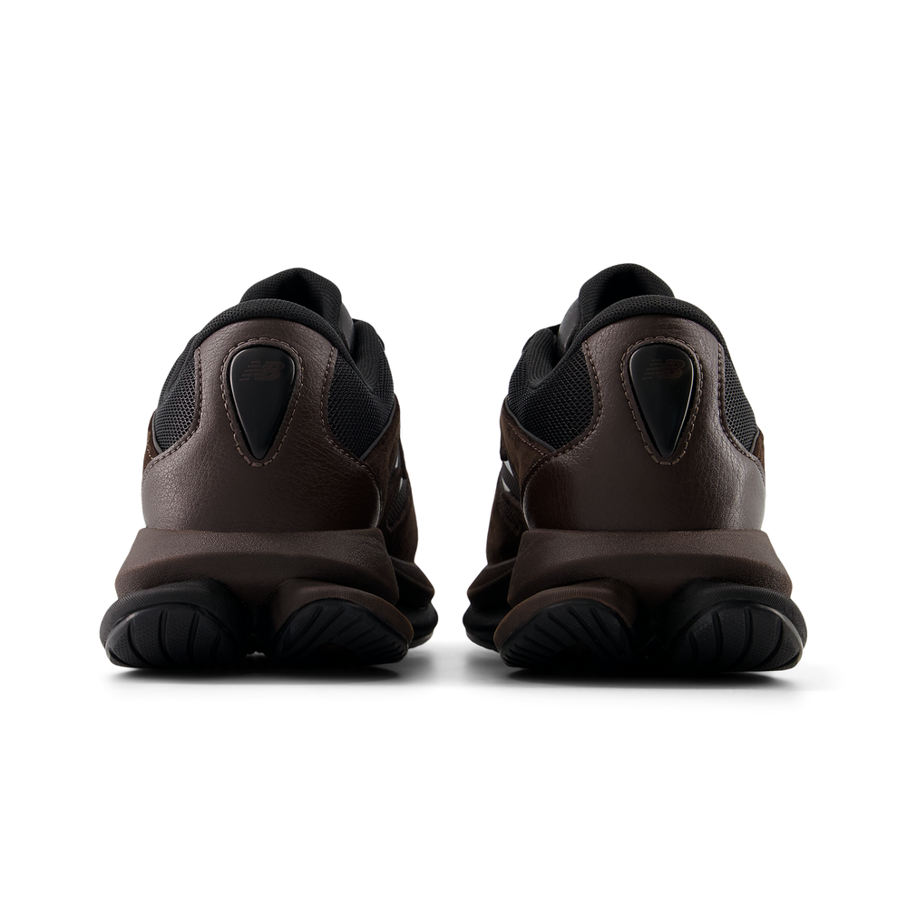 Unisex topánky New Balance UTFOA8GD – hnedá