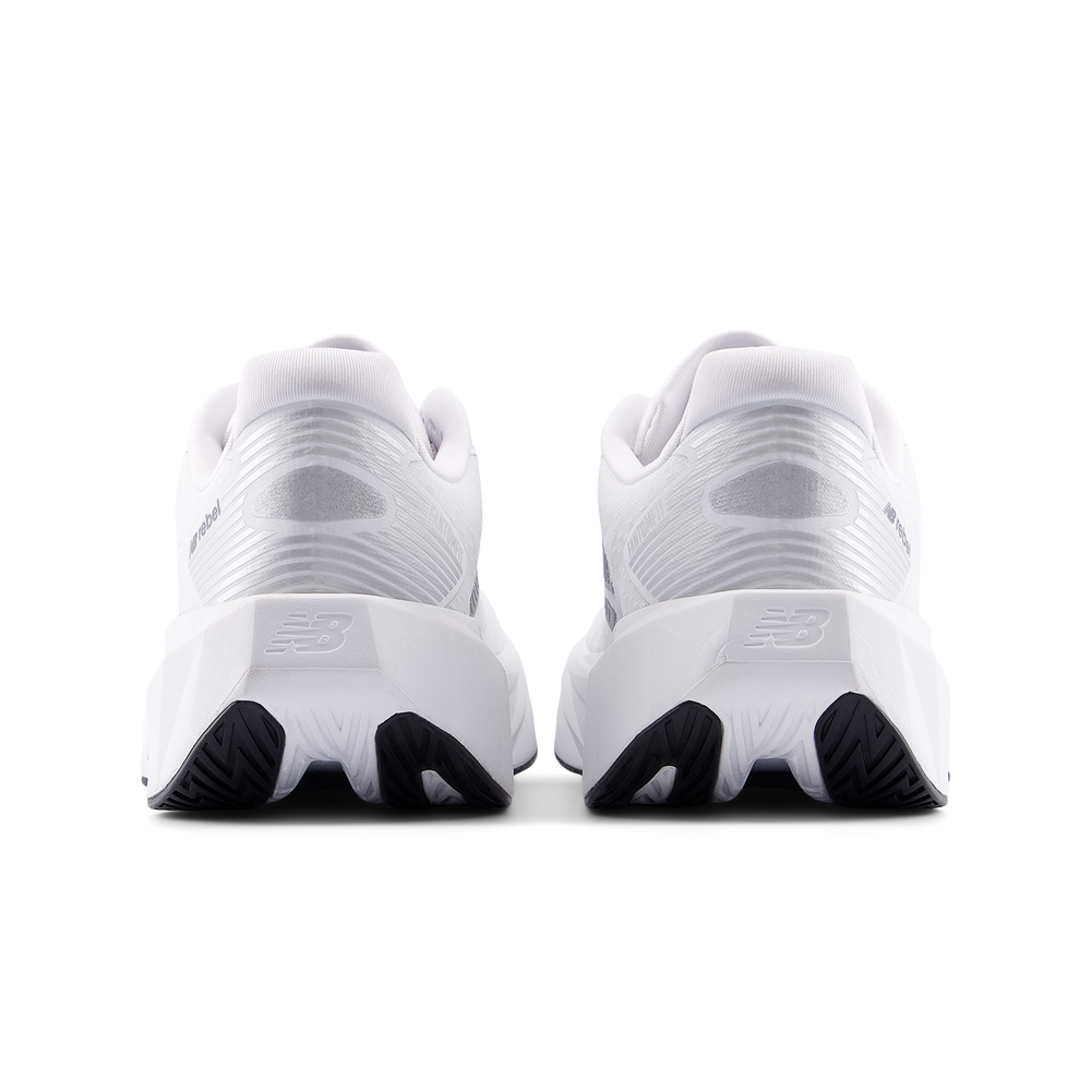 Dámske topánky New Balance FuelCell Rebel v5 WFCXLM5 – biele