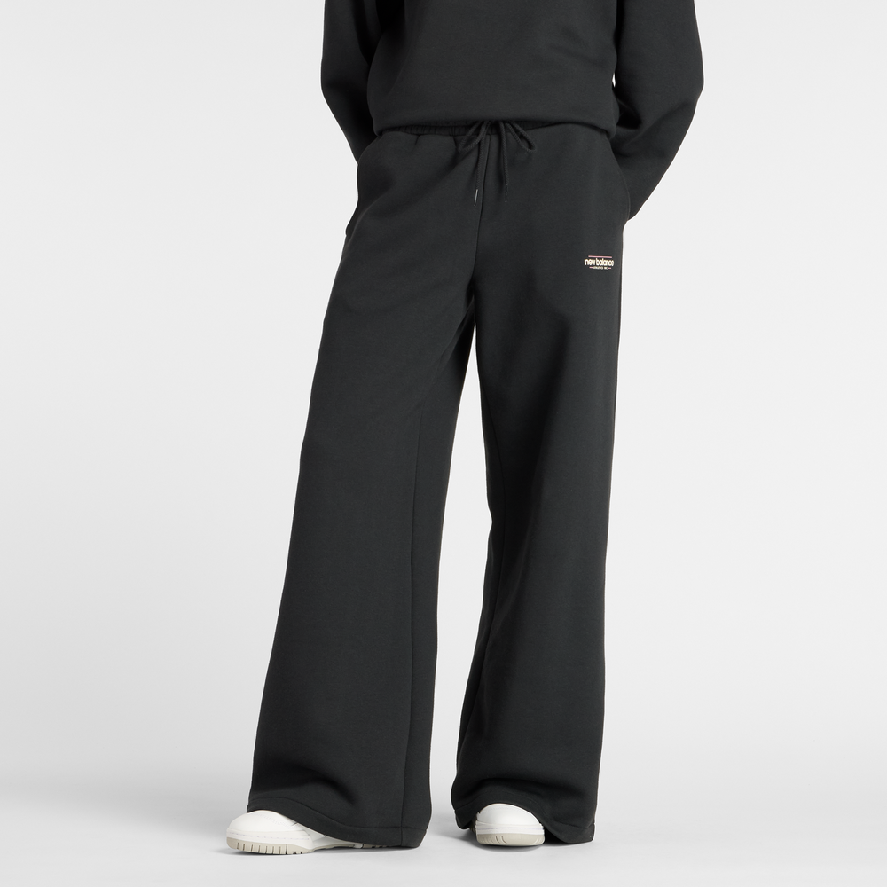 Dámske nohavice New Balance WP53903BK – čierné