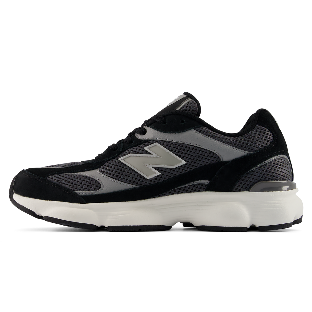 Pánske topánky New Balance M603107 – čierné