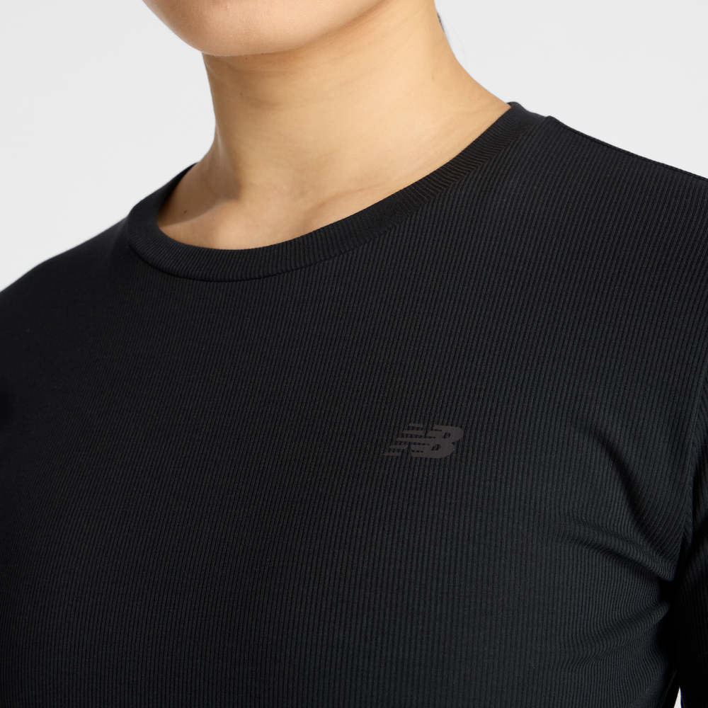 Dámske tričko New Balance WT53133BK – čierné