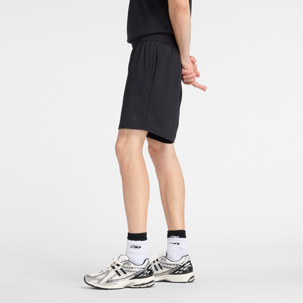 Pánske šortky New Balance MB61V17CBK – čierné