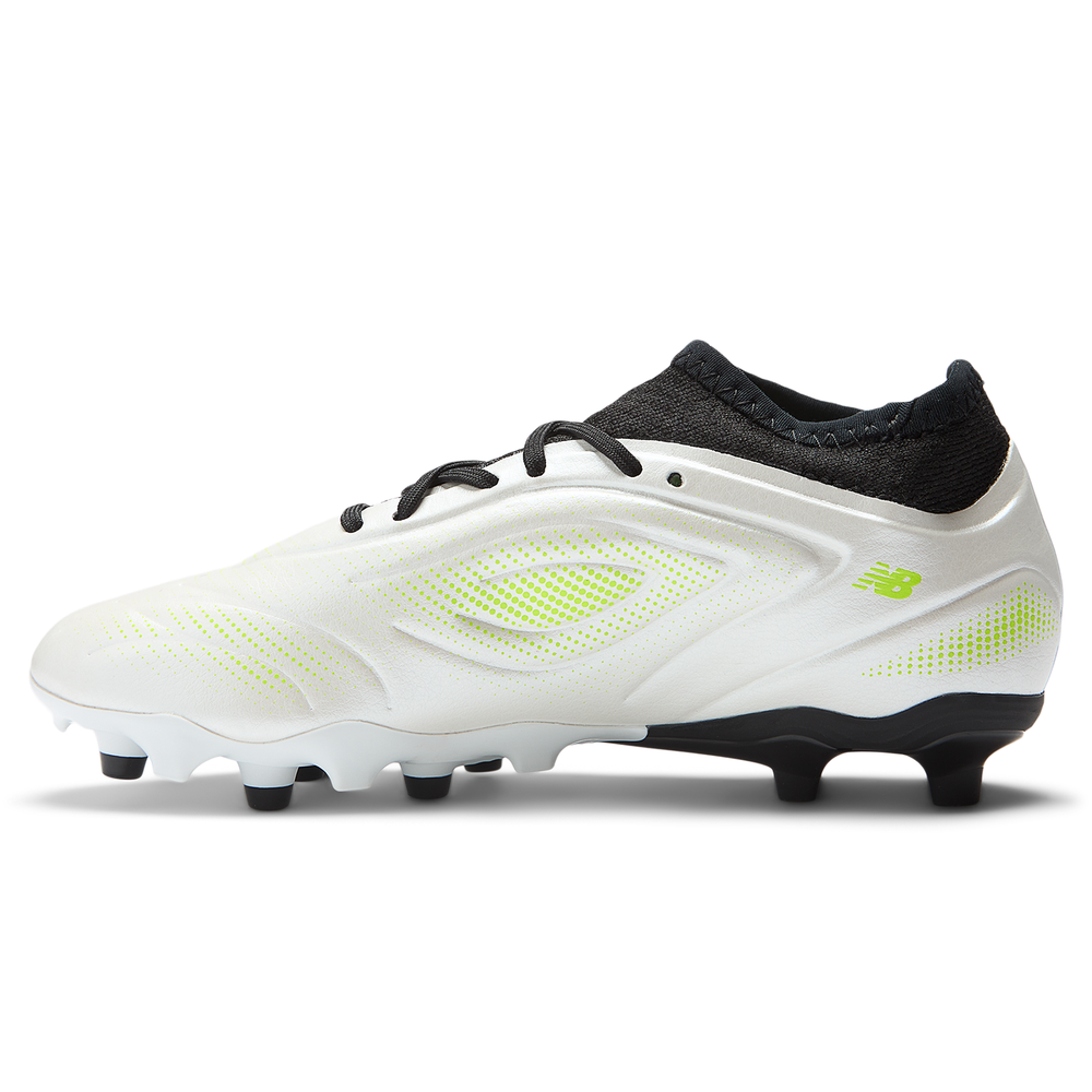 Futbalové topánky New Balance TEKELA TEAM LOW JNR FG V5 SJT3FSP5 – biele