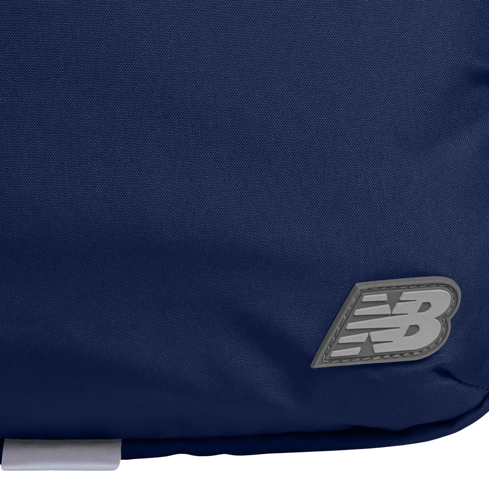 Ruksak New Balance LAB51524NNY – tmavomodrá