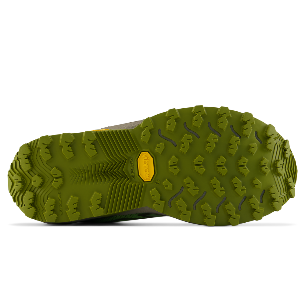Dámske topánky New Balance FuelCell Rebel Trail WRBT6JX – zelené