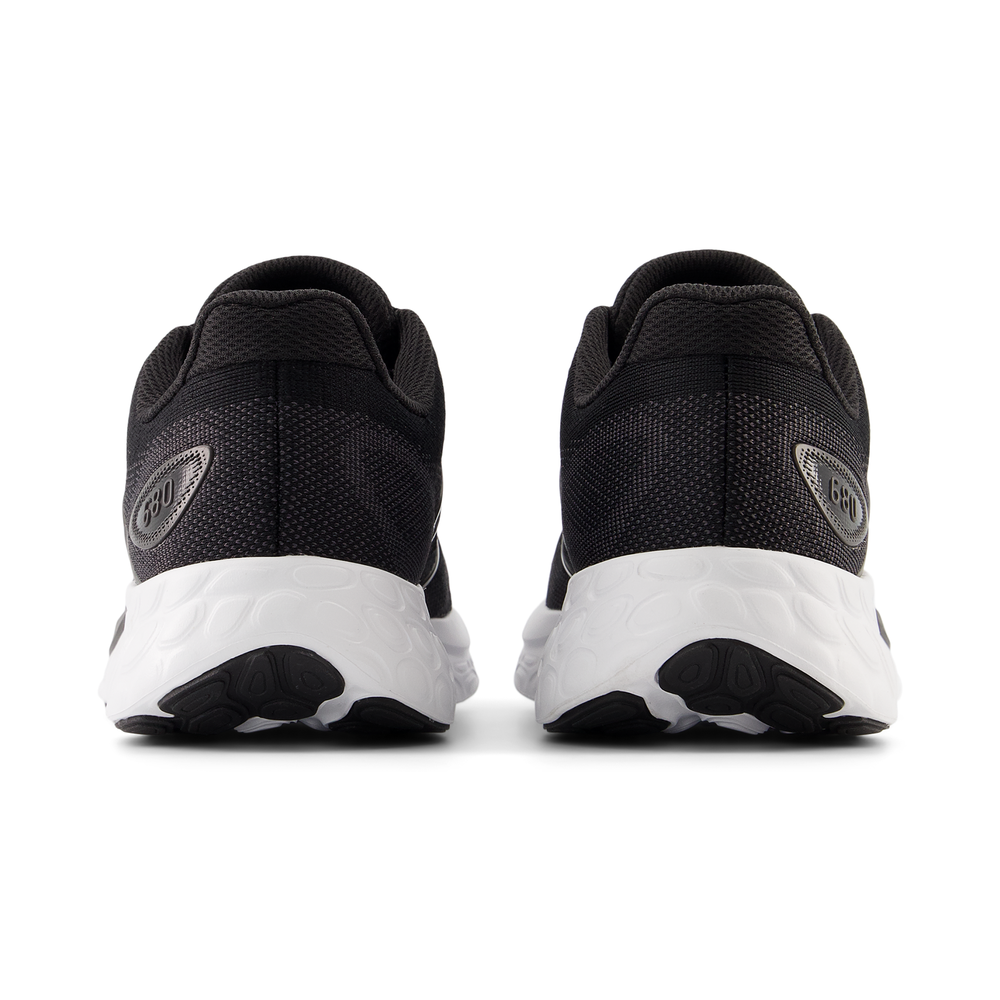 Dámske topánky New Balance Fresh Foam 680 v8 W680LK8 – čierné