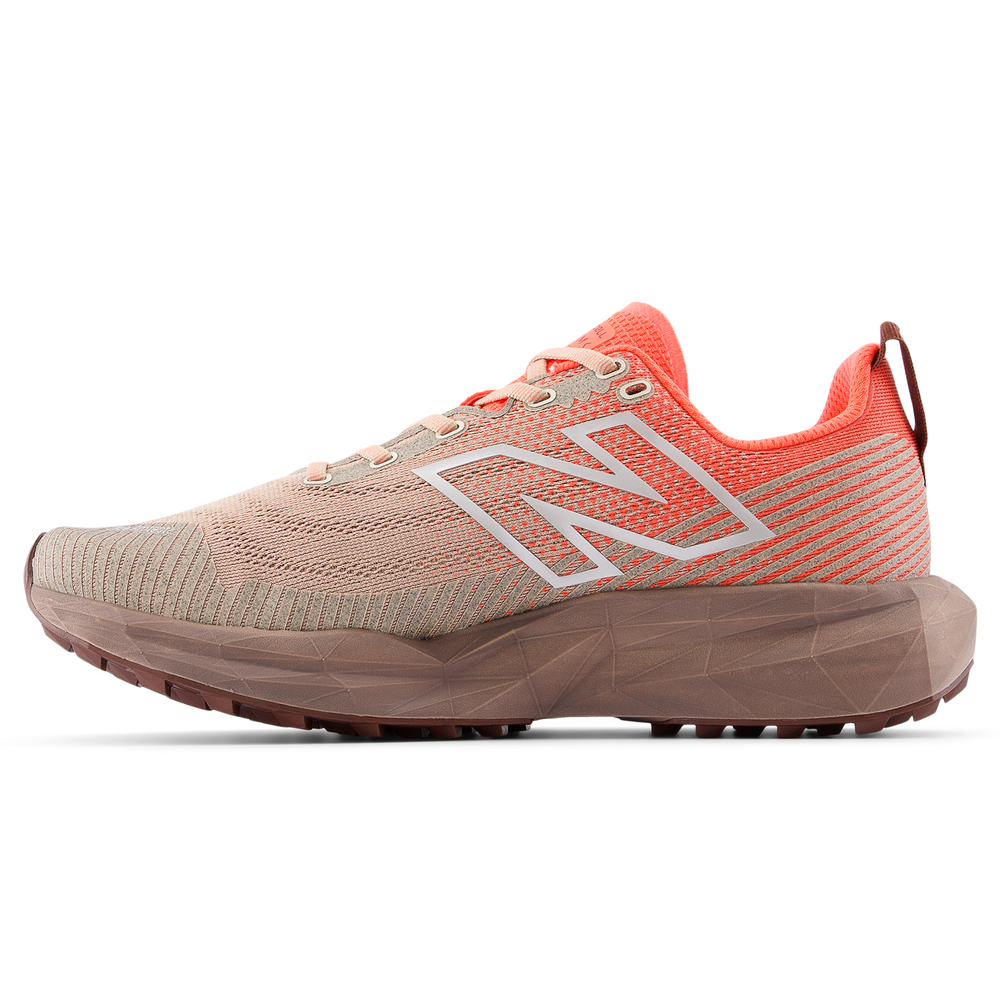 Pánske topánky New Balance FuelCell Venym MTVNYMV1 – béžové