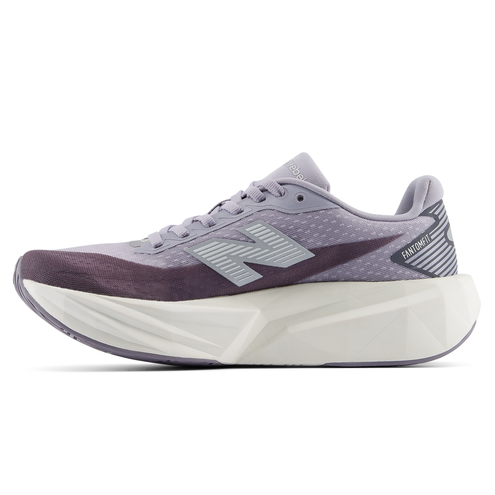 Dámske topánky New Balance FuelCell Rebel v5 WFCX906 – fialové