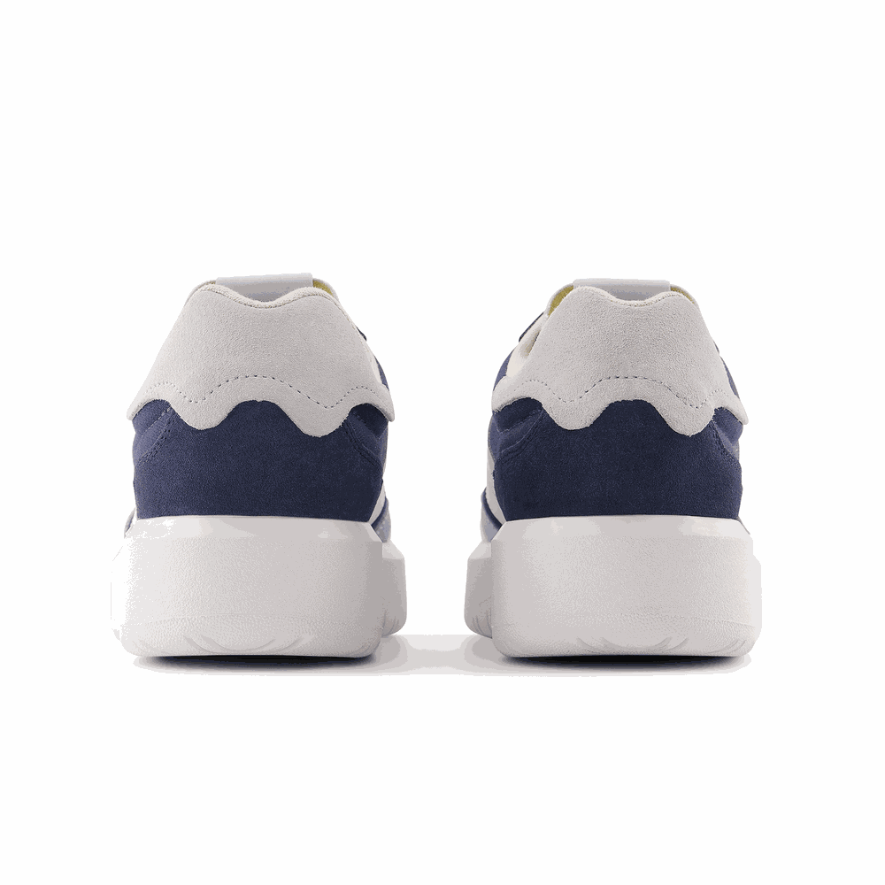 Topánky New Balance CT302MB – fialové