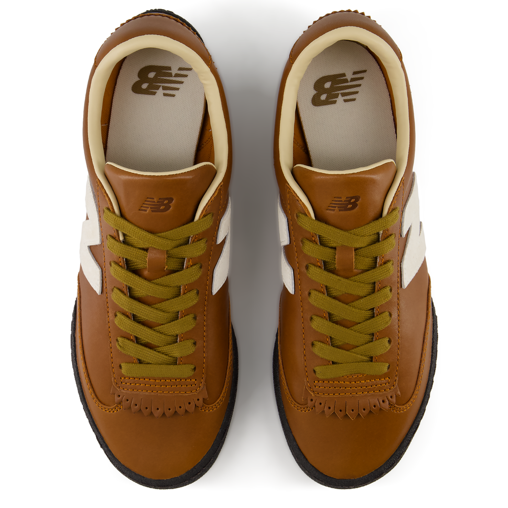 Pánske topánky New Balance Gator Run UGTRS2AN – hnedá