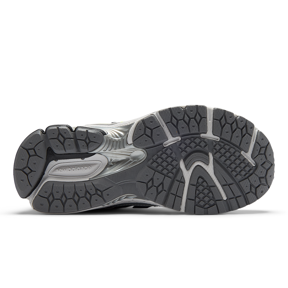 Detské topánky New Balance P190662Y – sivé