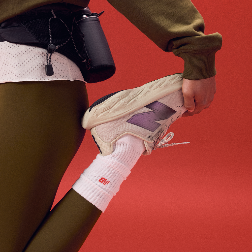 Dámske topánky New Balance Fresh Foam 1080 v14 W108014K – béžové