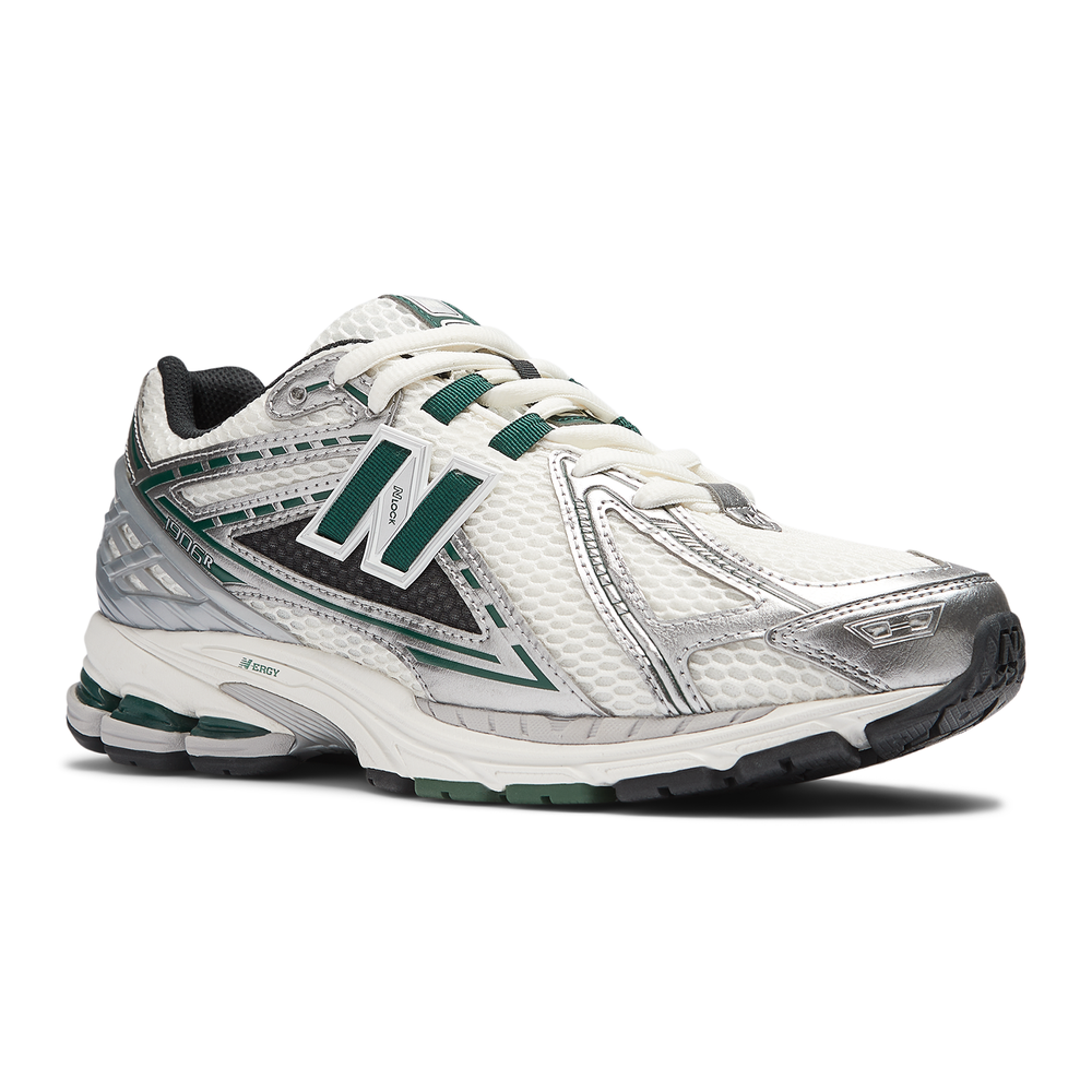 Unisex topánky New Balance M1906REU – striebro