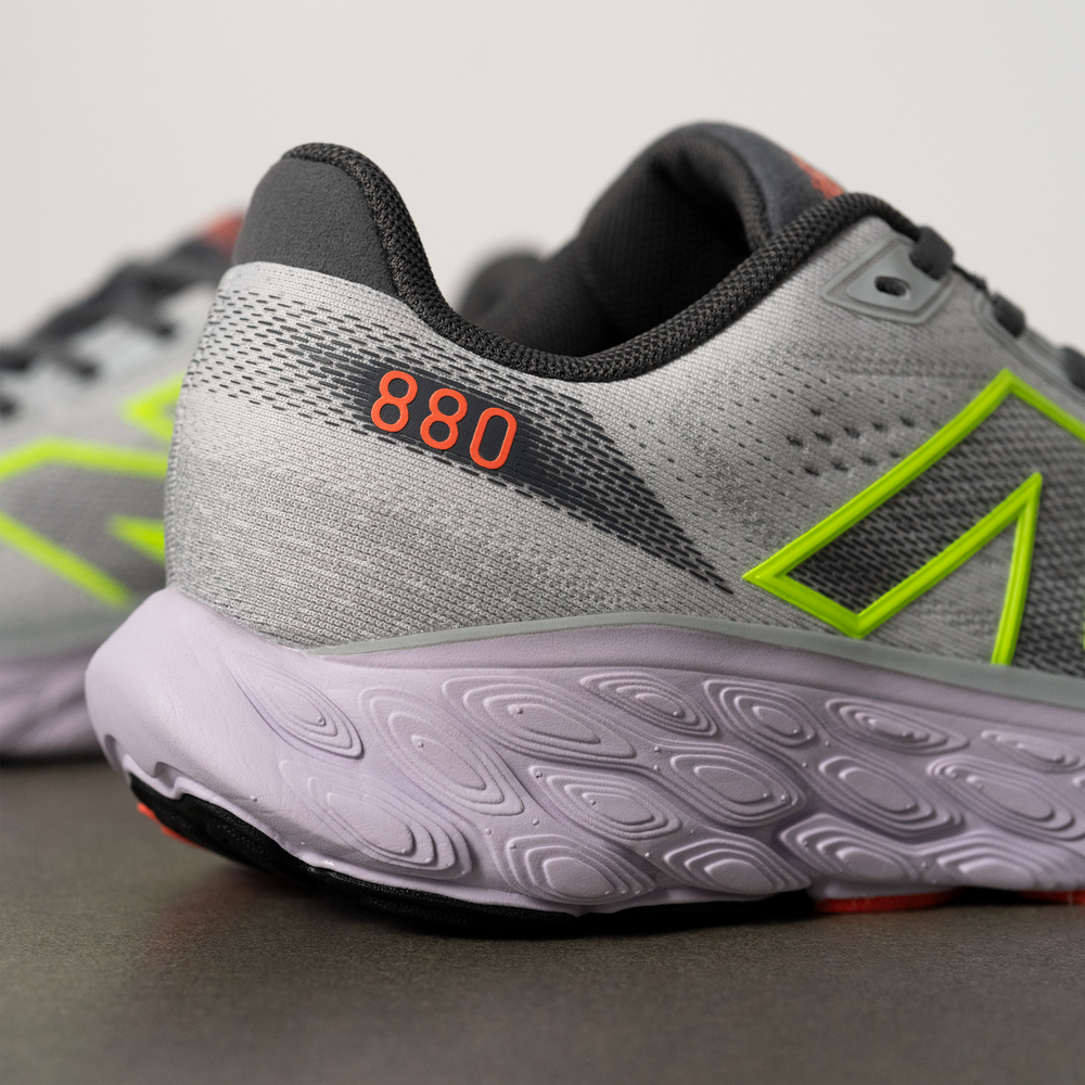 Dámske topánky New Balance Fresh Foam X 880v14 W880F14 – sivé