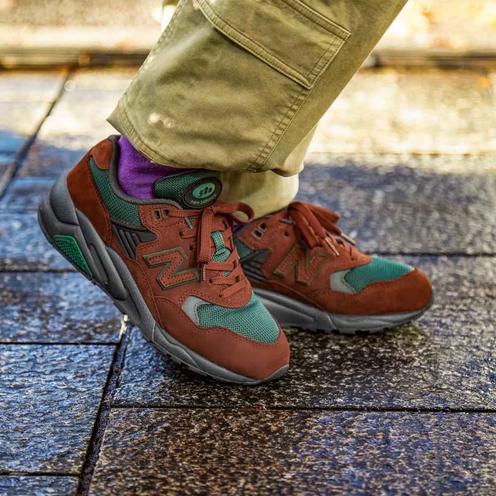 Pánske topánky New Balance MT580RTB – hnedá