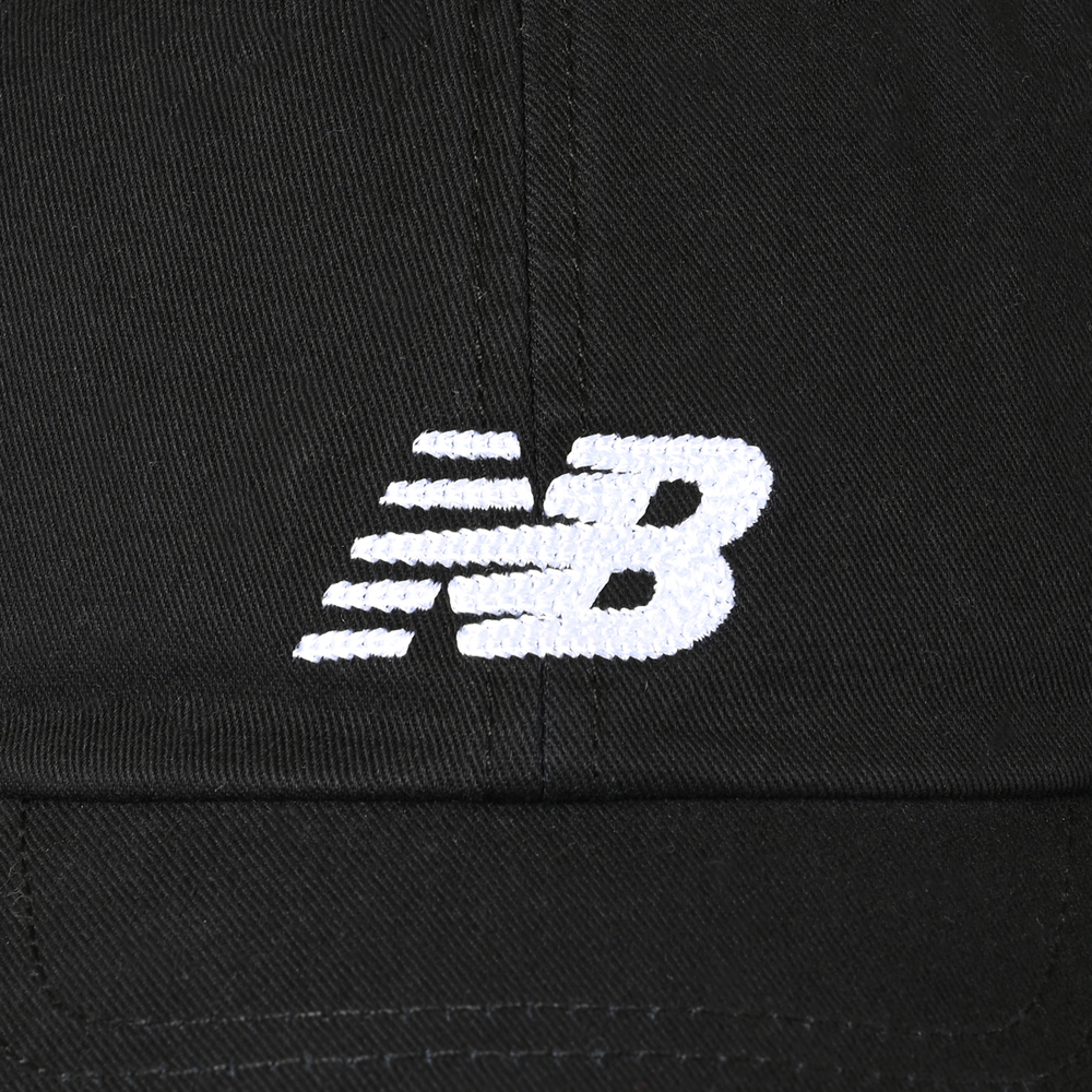 Čiapka New Balance AC84454BK – čierné