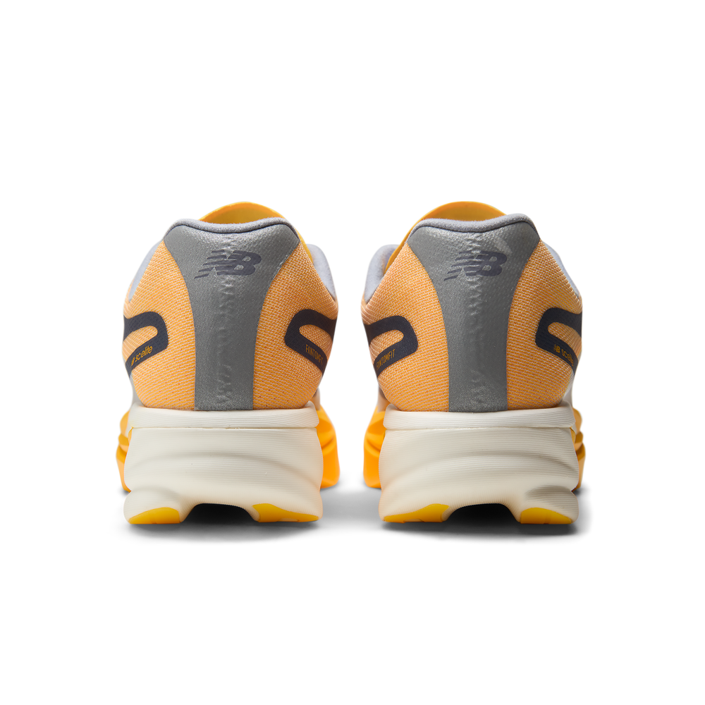 Topánky na behanie New Balance Infinion SC Elite V6 MRCEL8DM – oranžová