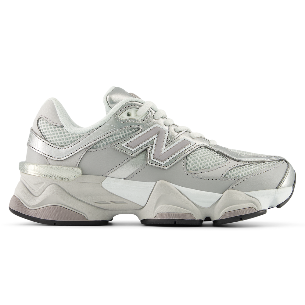 Detské topánky New Balance G90602LB – sivé