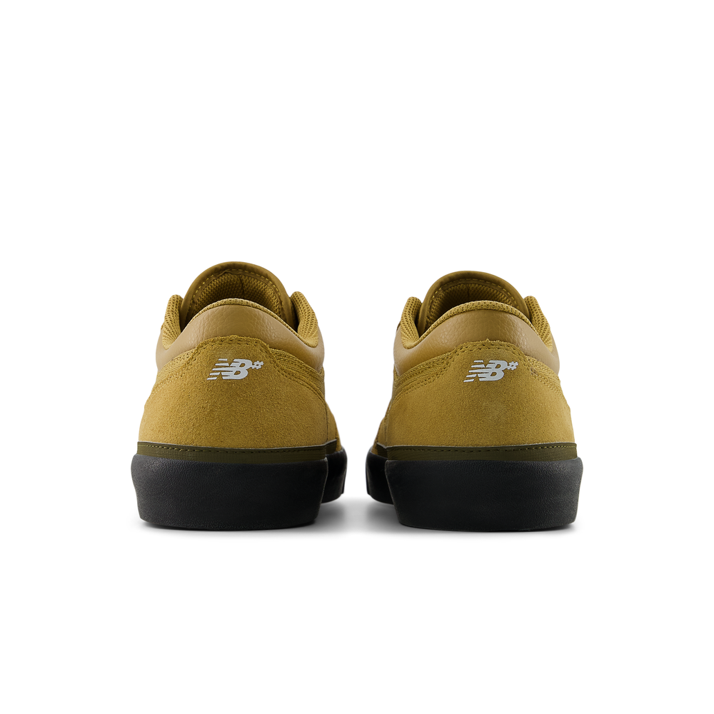 Pánske topánky New Balance Numeric UN417CWB – hnedá