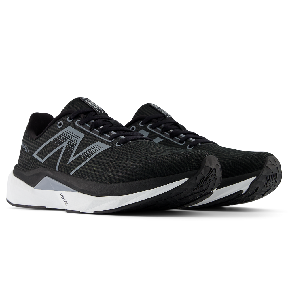 Pánske topánky New Balance FuelCell Propel v5 MFCPRLB5 – čierné