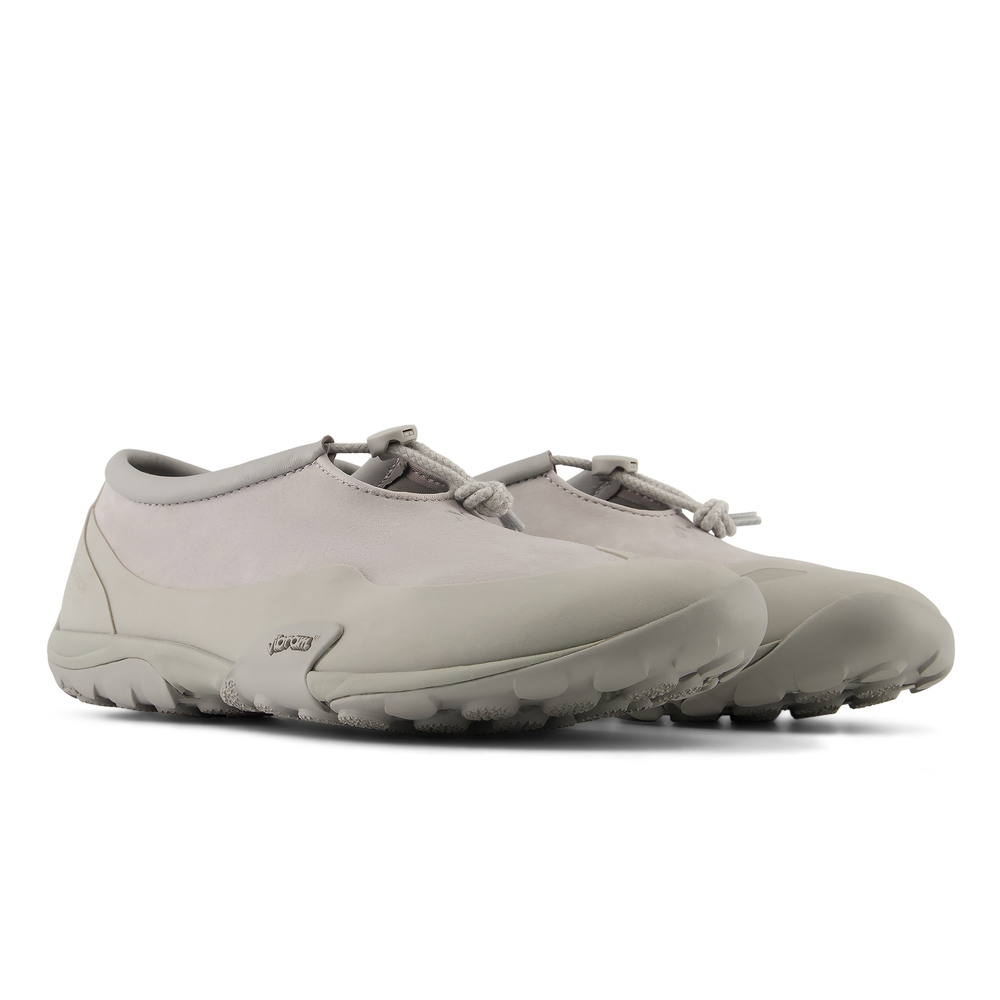 Unisex topánky New Balance Minimus MT10T8WQ – sivé