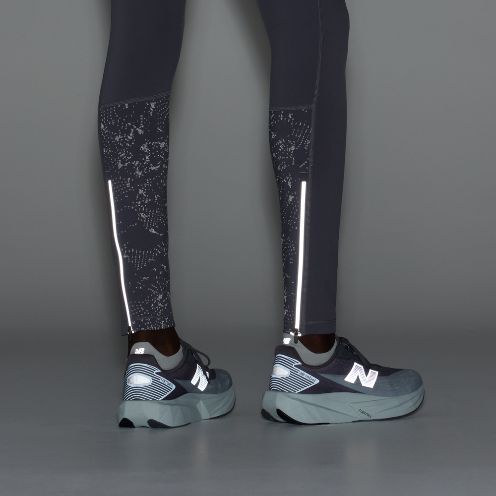 Pánske nohavice New Balance Reflective RC Heat – sivé