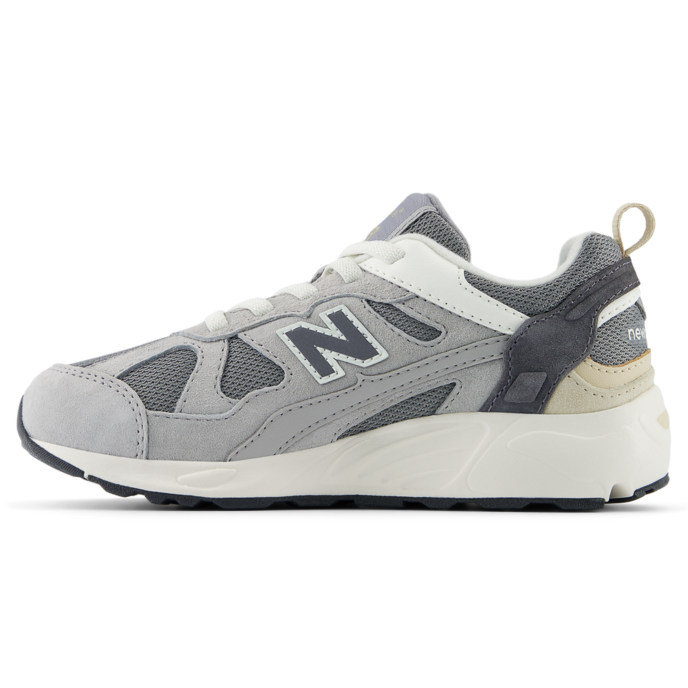 Detské topánky New Balance PV878GG1 – sivé
