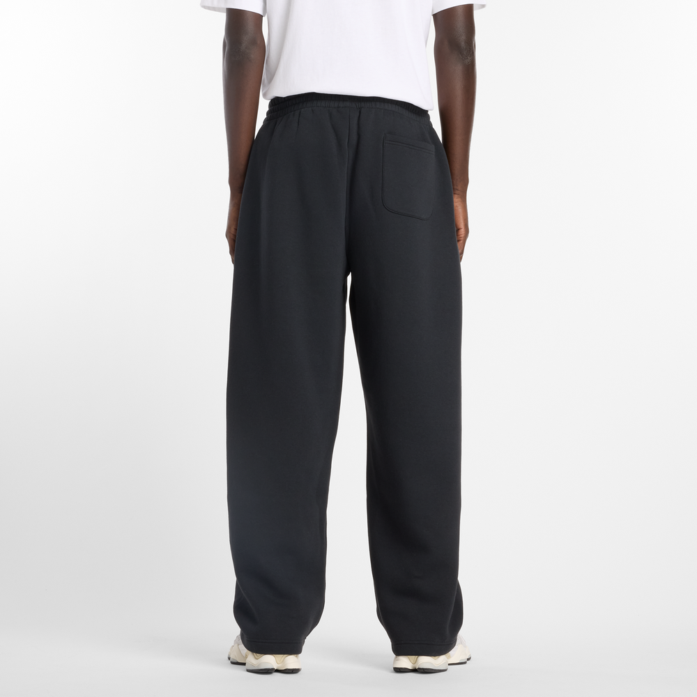 Pánske nohavice New Balance Sport Essentials – čierné