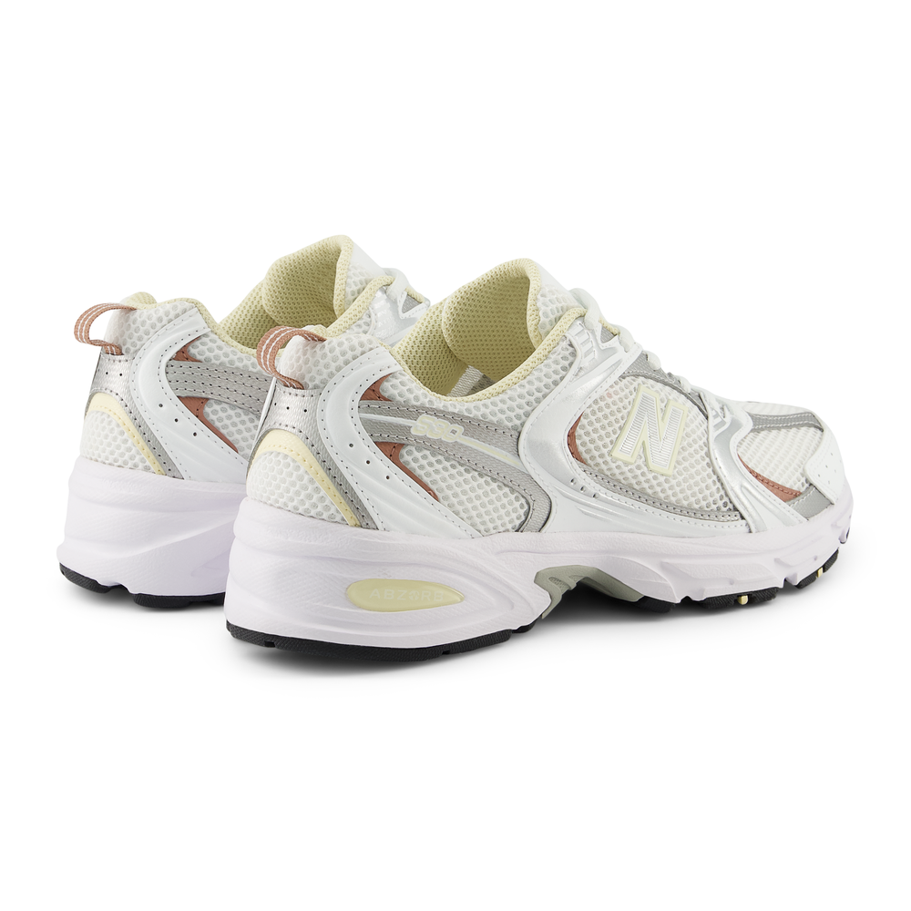 Unisex topánky New Balance MR530SGA – biele