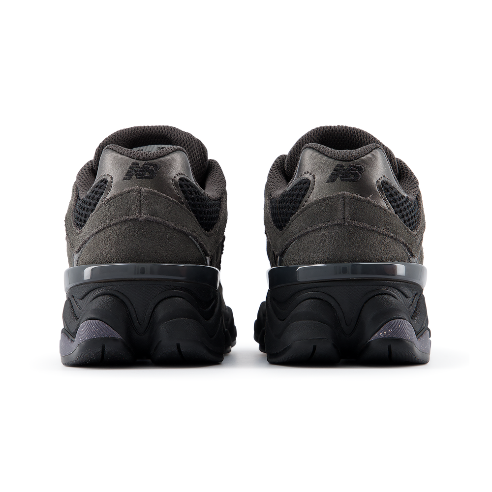 Detské topánky New Balance G90606YK – hnedá