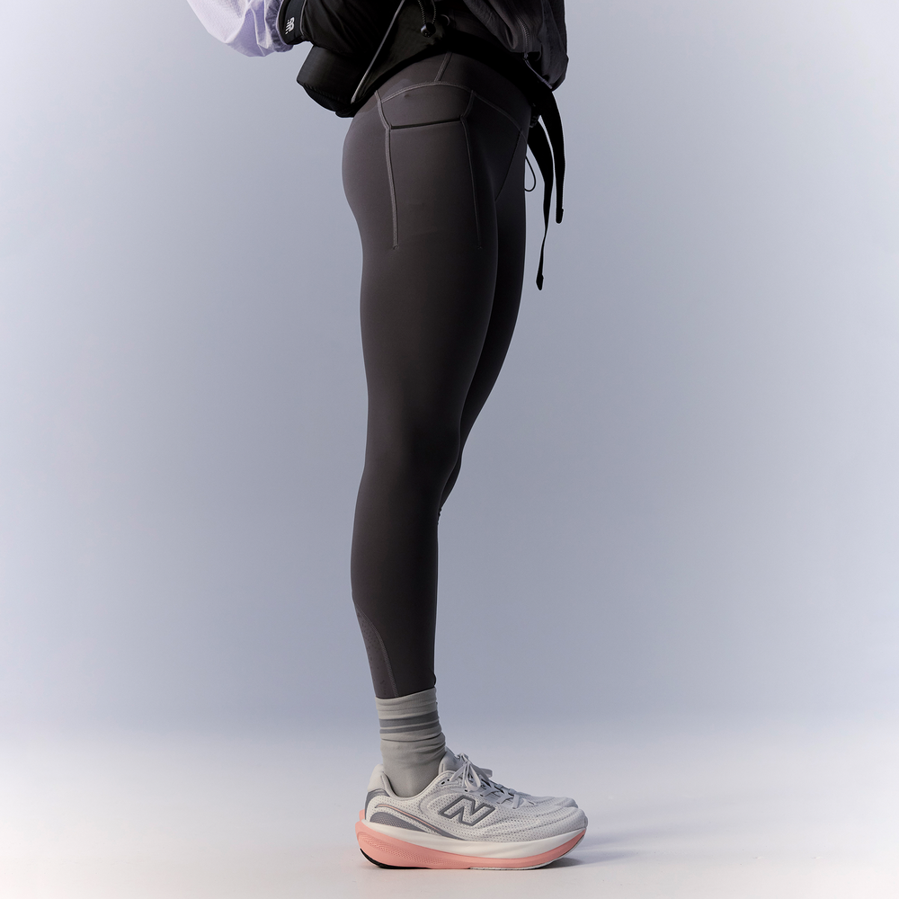Dámske legíny New Balance Reflective RC Heat – sivé