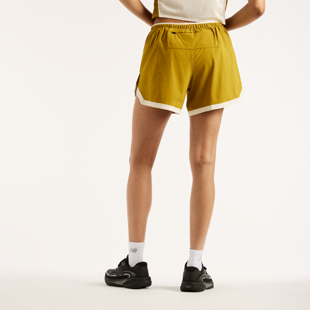 Dámske šortky New Balance RC Essential – čierné