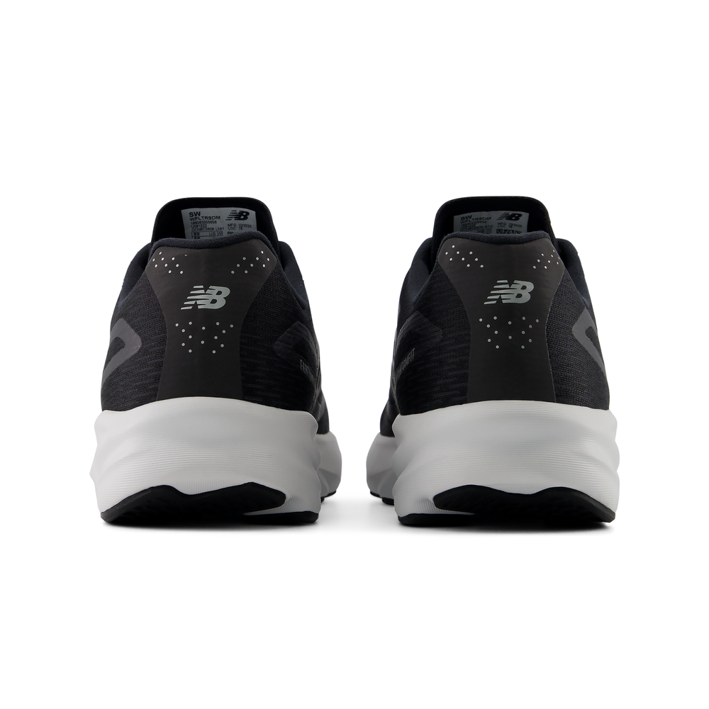 Dámske topánky New Balance Flite-R WFLTR9DM – čierné
